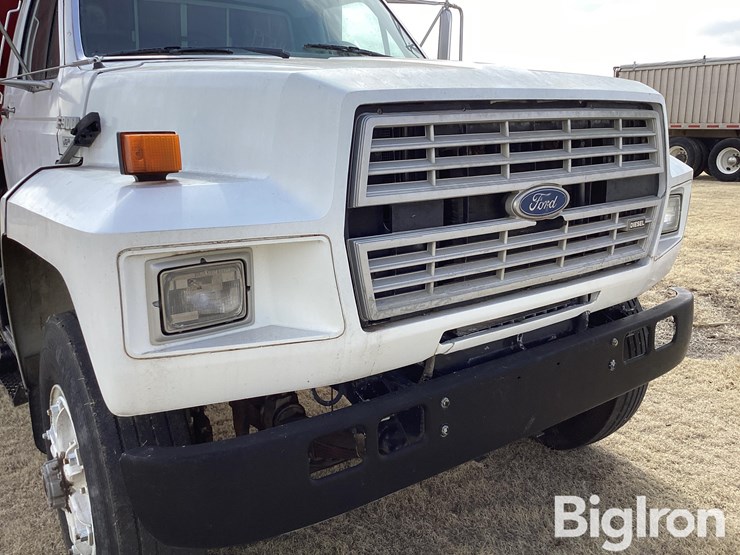 1990-ford-ft900-image-11