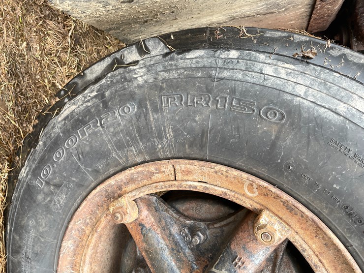 #113-•-1982-international-1754-single-axle-grain-truck-(has-wi-title)-image-67