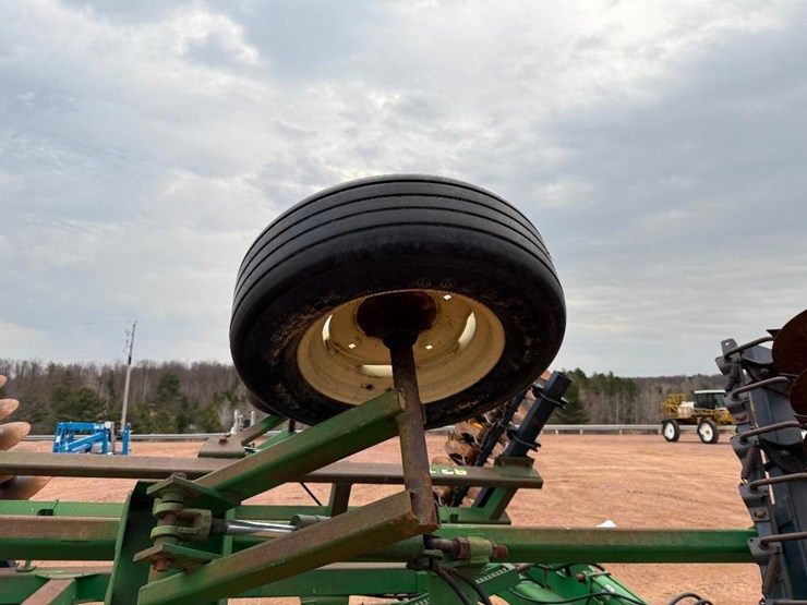 john-deere-630-image-23