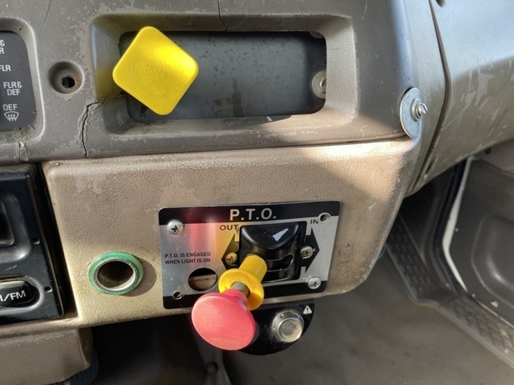 2001-sterling-l8500-image-38