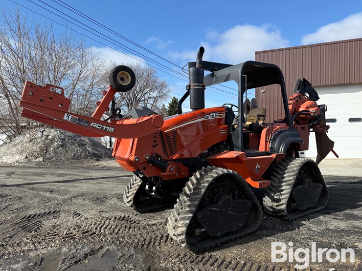 2012-ditch-witch-rt115-quad-image-12