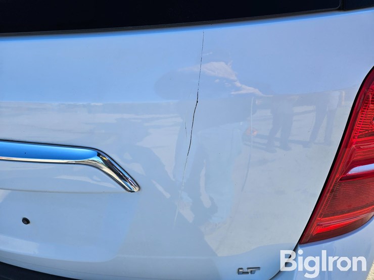 2017-chevrolet-equinox-lt-image-9