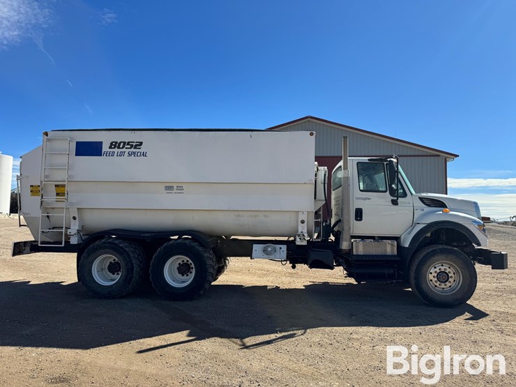 2013-international-7400-image-4