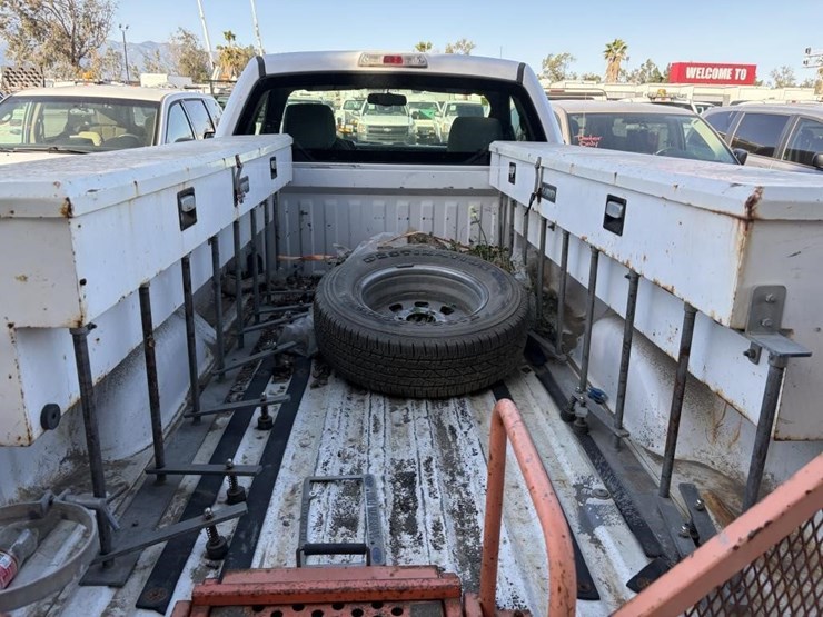 2014-ford-f150-image-22