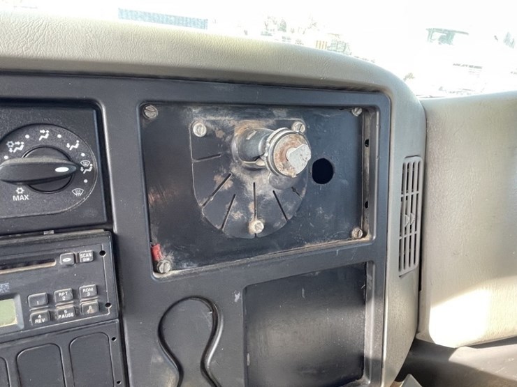 2008-international-7500-t/a-fuel-&-lube-truck-image-37