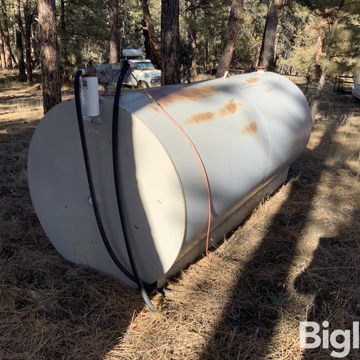 Mills 1000-Gal Fuel Tank W/Electric Pump