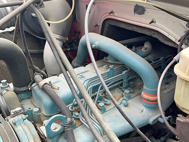 international-s1900-image-11