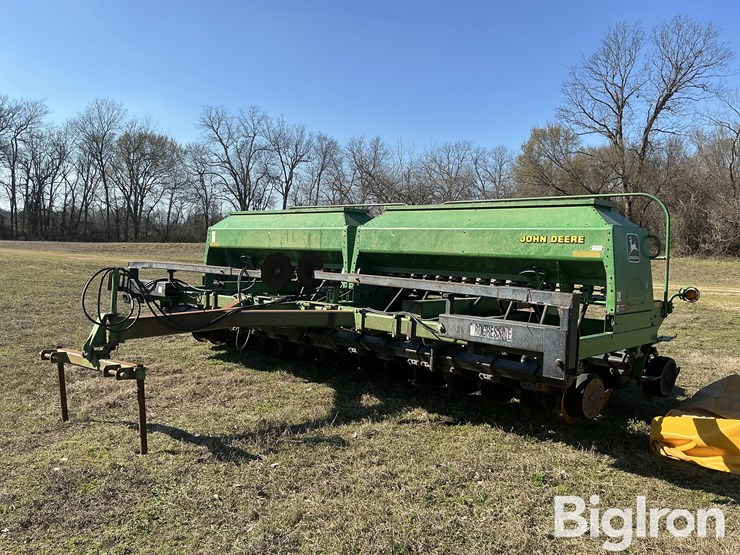 john-deere-1560-image-1