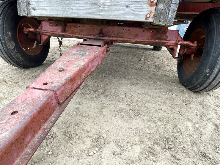 #2399-•-hay-wagon-image-8