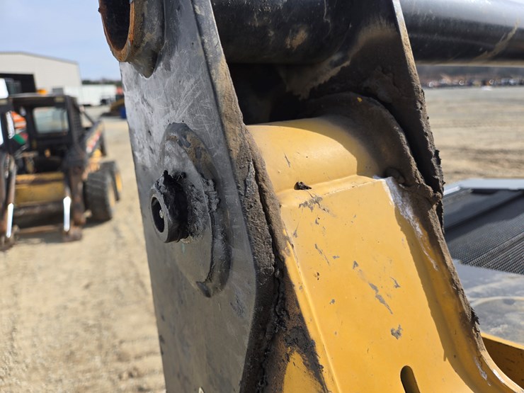 2019-caterpillar-259d3-image-22