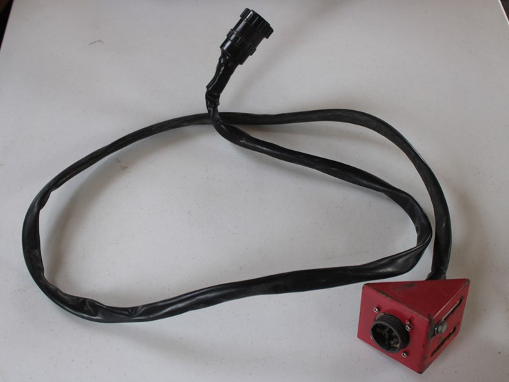 #1064-•-2009-morris-mfg-pro-ag-auto-align-bale-runner-16k-image-80