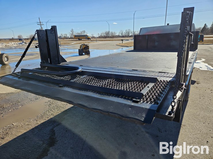 2015-ford-f550-image-15