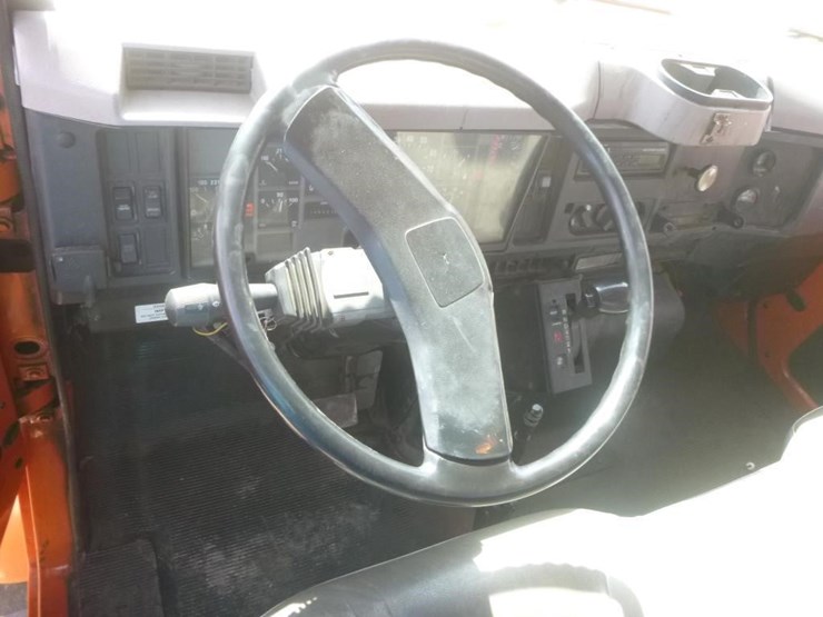 2000-international-4700-image-11