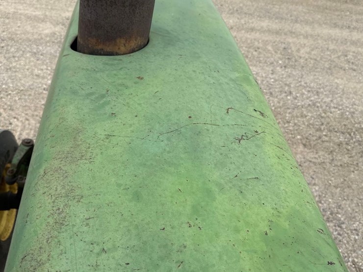 john-deere-4010-image-17