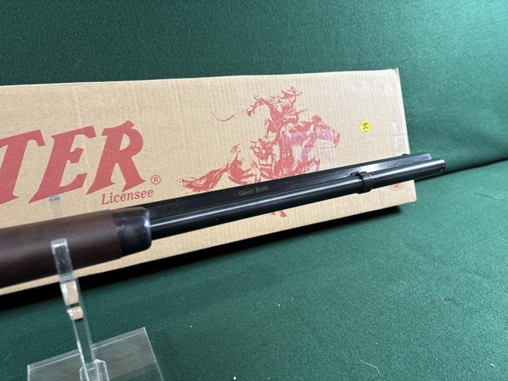 nib-winchester-mdl.94-45-colt-rifle-image-10