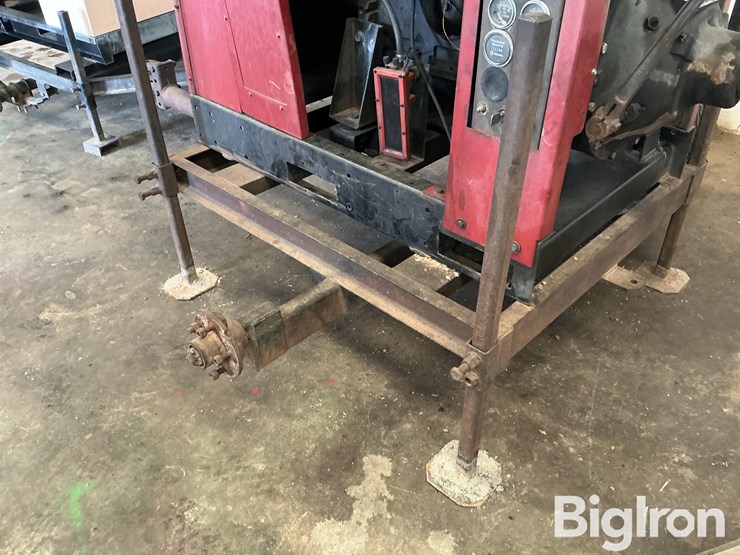 case-ih-4390-image-9