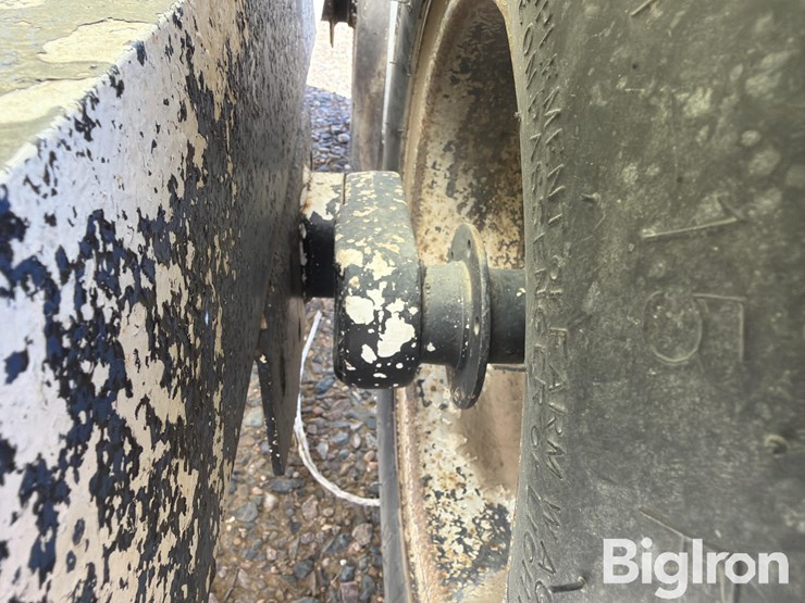 1050-gallon-t/a-nurse-tank-trailer-image-17