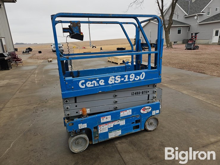 2016-genie-gs1930-image-3