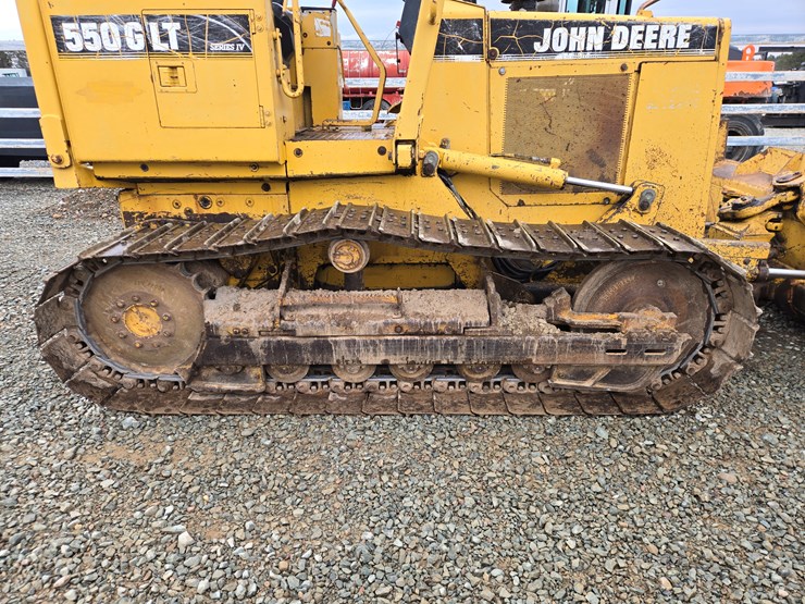 deere-550g-lt-image-46