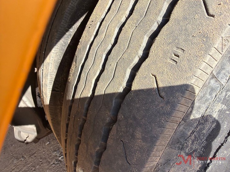 2008-thomas-saf-t-liner-c2-image-6