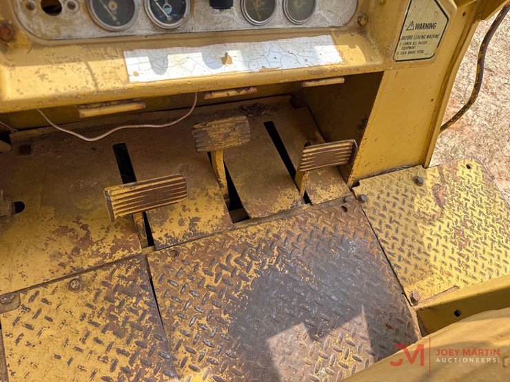 caterpillar-977l-image-21