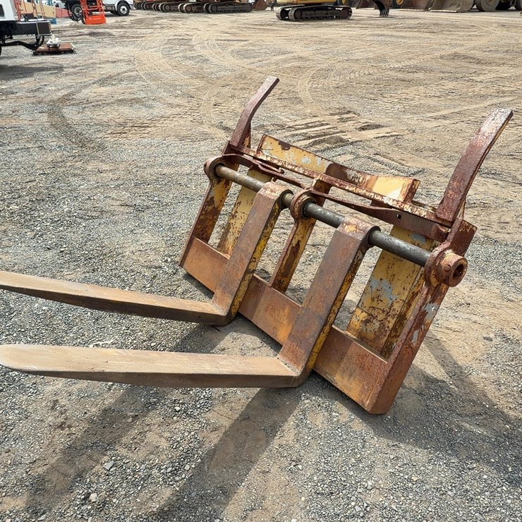 48" WHEEL LOADER FORKS