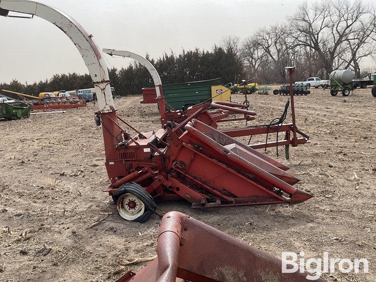 international-555-image-4