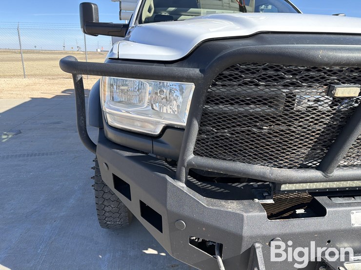 2019-ram-5500-40'-bucket-truck-image-10