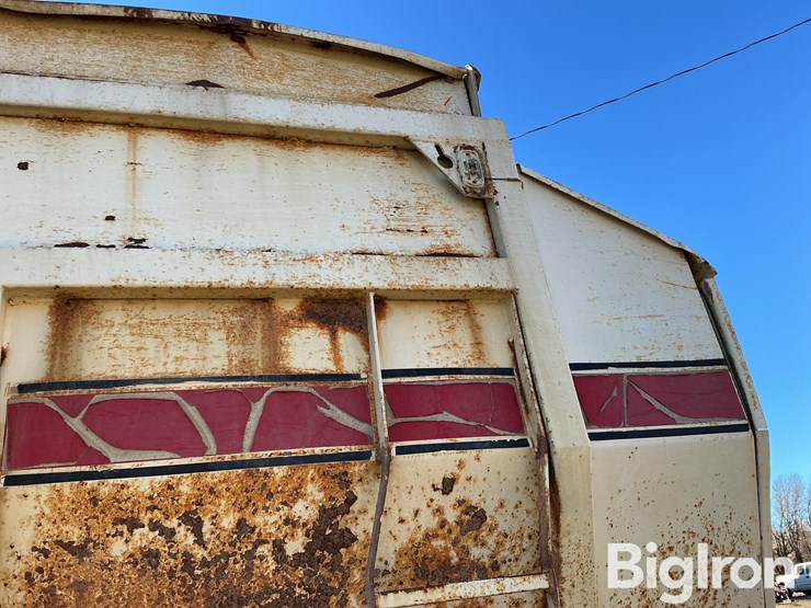 1981-international-1854s-image-10