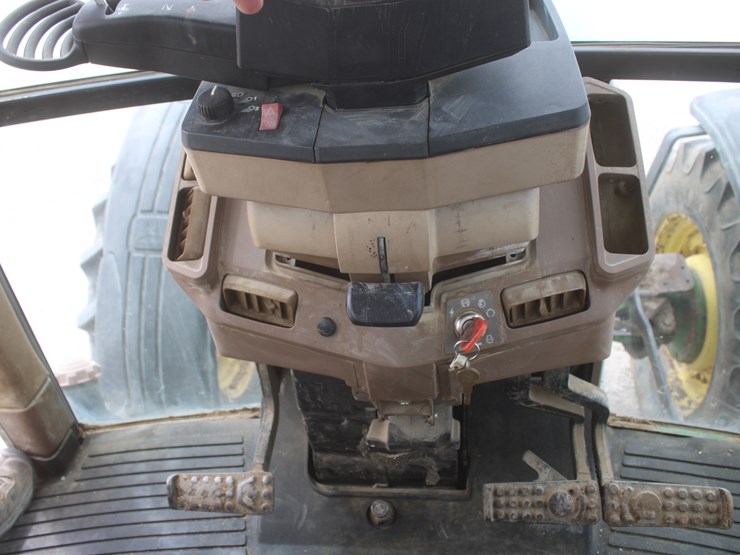 john-deere-7610-image-34