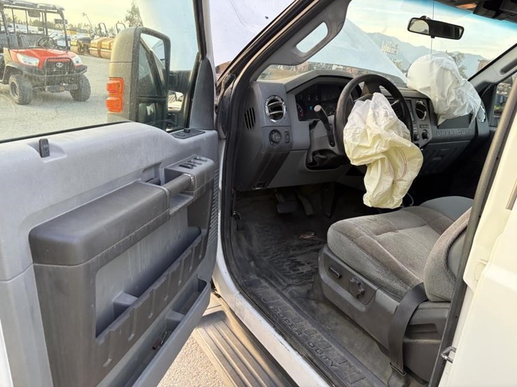 2012-ford-f250-image-15