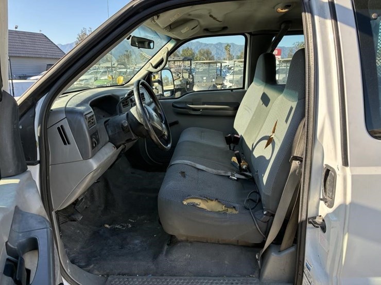 2002-ford-f350-sd-image-12