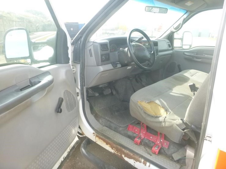 2001-ford-f450-image-18