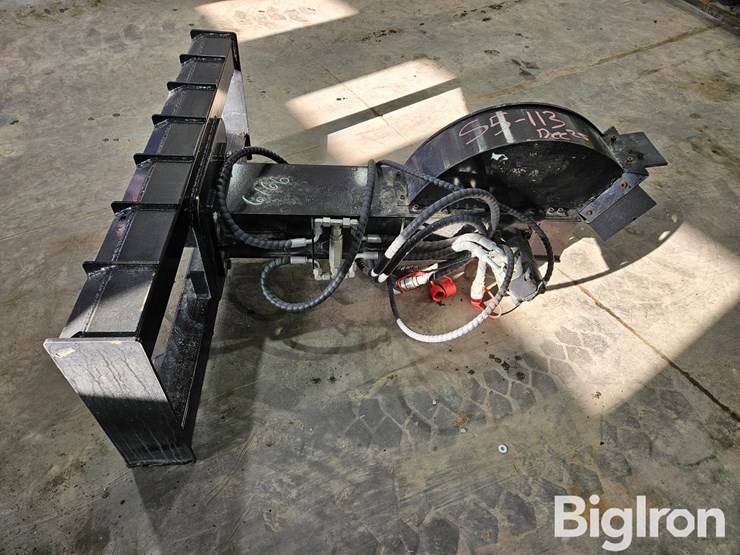 2025-massey-ferguson-730-image-4