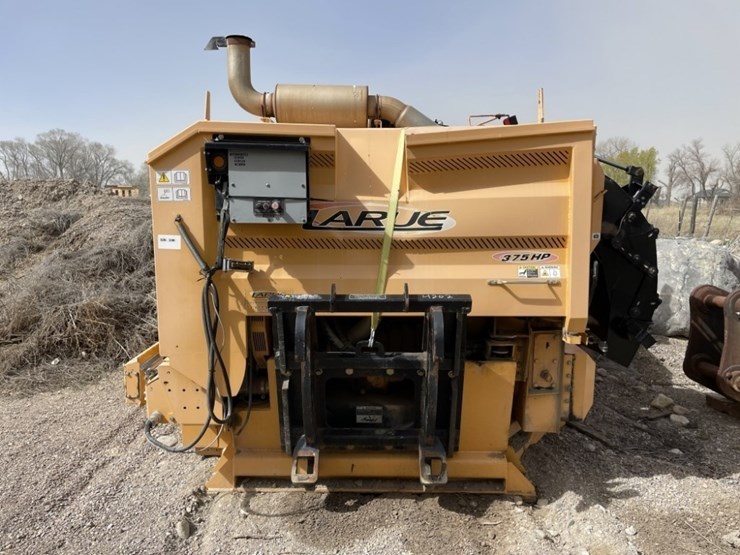 2017-larue-d65-two-way-ribbon-snowblower-image-2