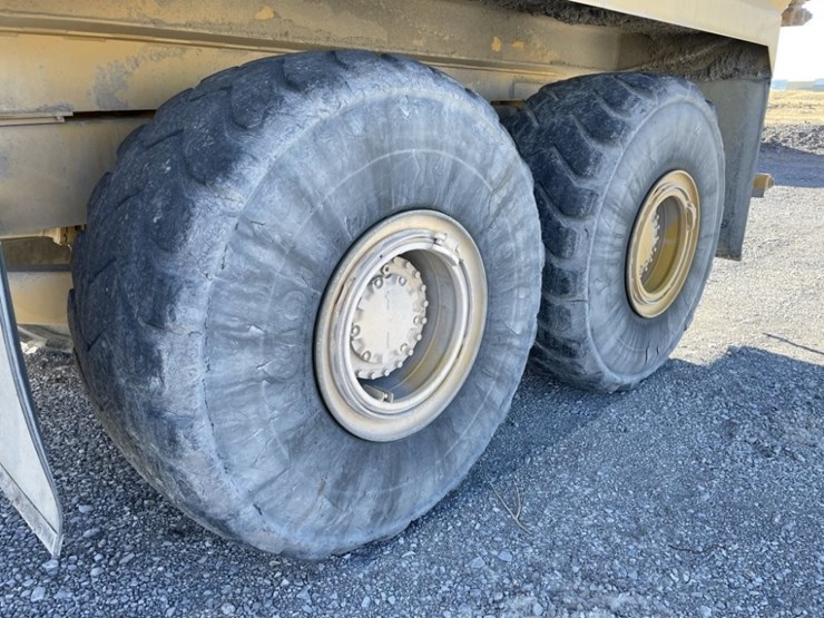 caterpillar-740-image-10