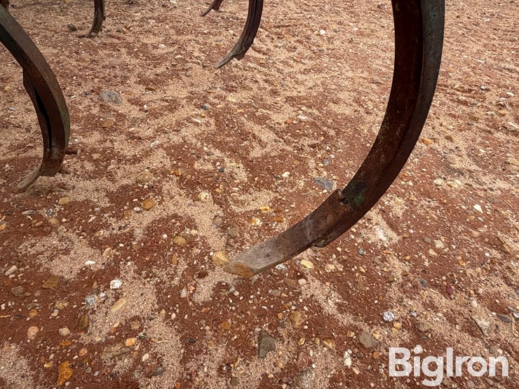 john-deere-100-image-12