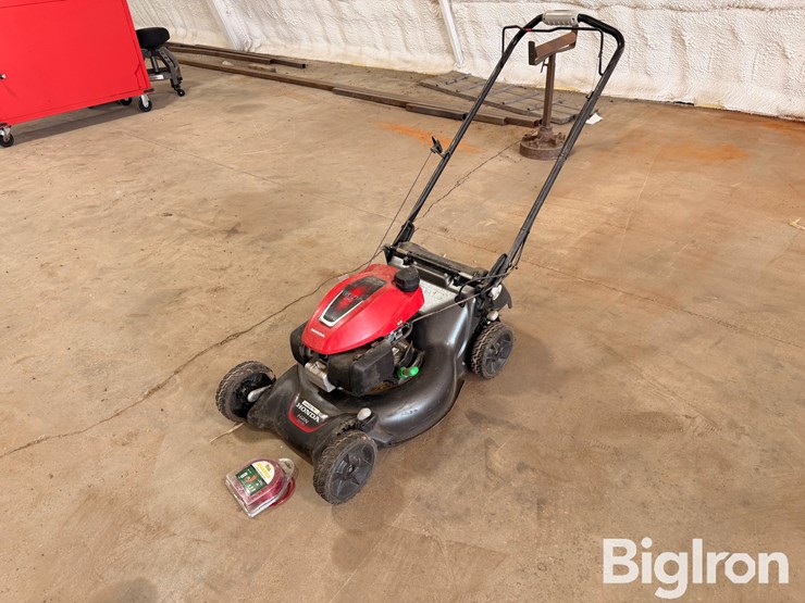 honda-hrn16-push-type-lawn-mower-image-1