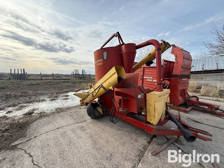 new-holland-358-image-3