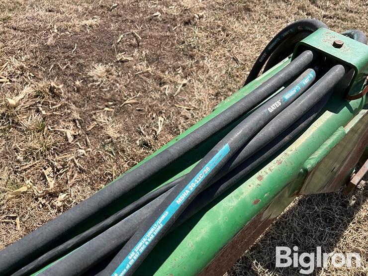 john-deere-750-image-11