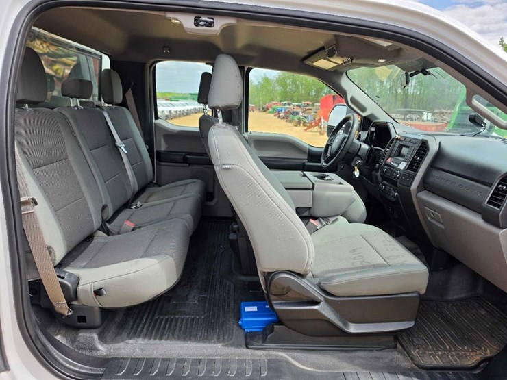 2019-ford-f250-xl-image-8