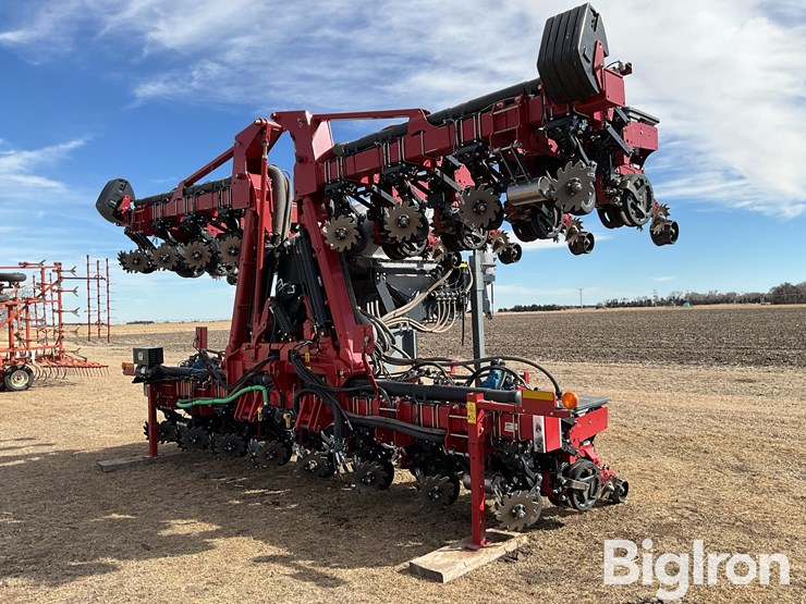 international-70-image-1