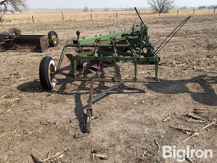 john-deere-6-image-2