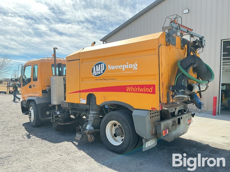 2008-gmc-t7500-image-7