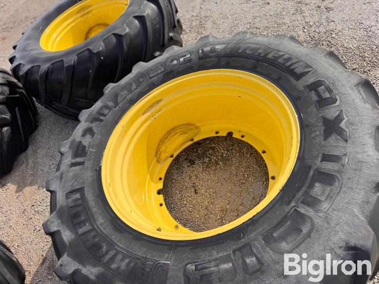 john-deere-4930-image-3