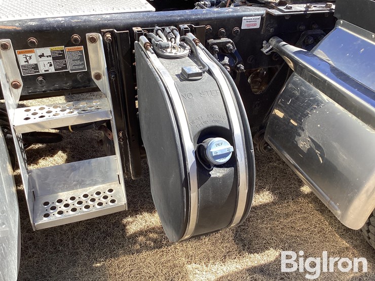 2019-kenworth-t680-image-14