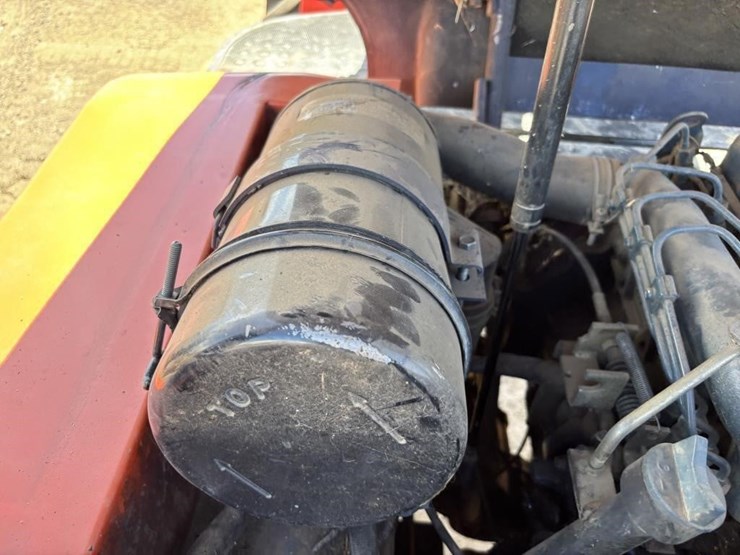 1999-kubota-r520-image-36