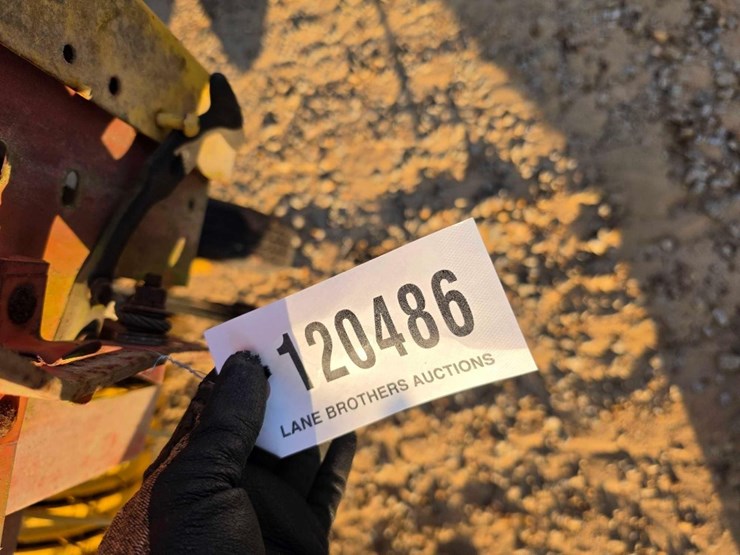 new-holland-855-image-9