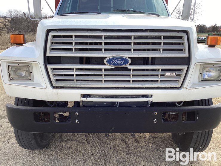 1990-ford-ft900-image-10