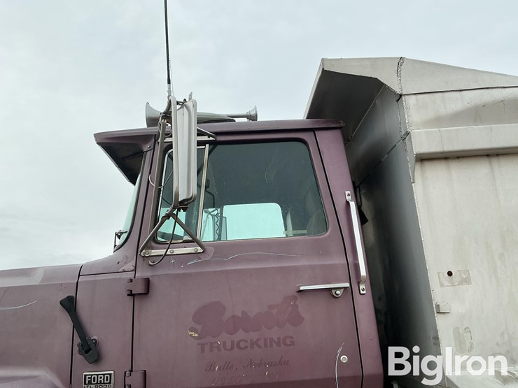 1985-ford-ltl9000-image-17